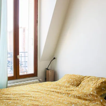 Bright Nest With A Small View On The Eiffel Tower *