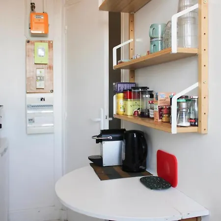 Bright Nest With A Small View On The Eiffel Tower Apartman Levallois-Perret