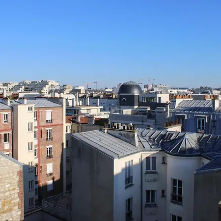 Bright Nest With A Small View On The Eiffel Tower * Levallois-Perret